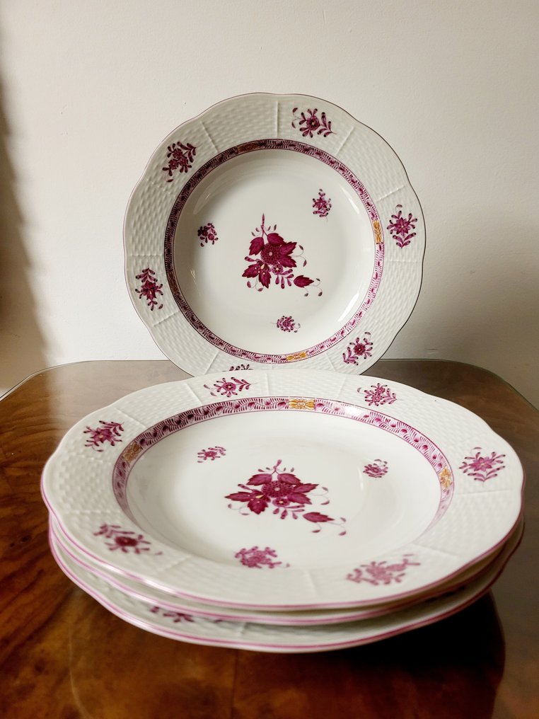 Herend - Plate (4) - bloemenmotief - Porcelain - Apponyi patron #1.0