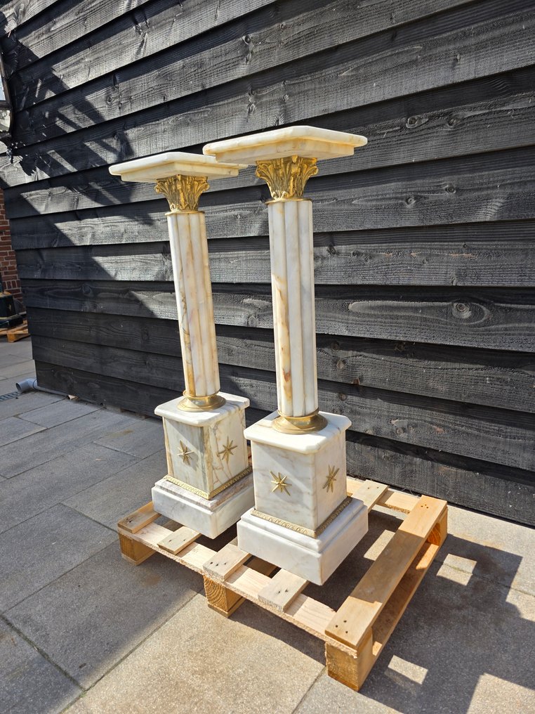 Coluna (2) - século XX - Mármore Branco #2.1