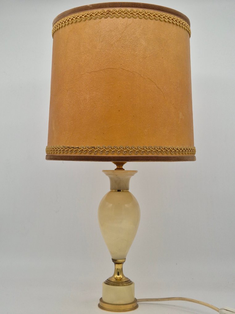 Tischlampe – Alabasterfuß mit Messingakzenten und Originalschirm - Table lamp - Alabaster #1.0