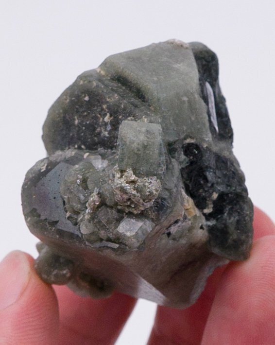 Grande fluorapatite verde Cluster di cristallo - Altezza: 3.8 cm - Larghezza: 4.1 cm- 72 g - (1) #2.1