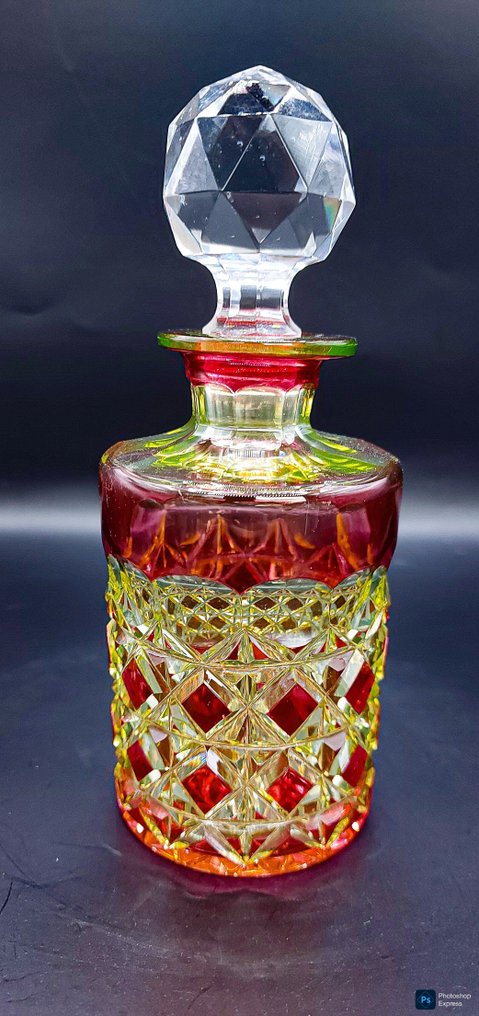 attribué à Val Saint Lambert - Parfümös üvegcsék - cut-to-clear kristal - Duplázott vörös uránium #1.0