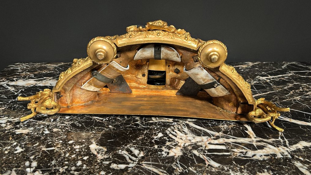 Kello- ja koristesetti (4) Napoleon III - sevres, Pronssattu, Kullattu puu - 1850-1900 #2.1