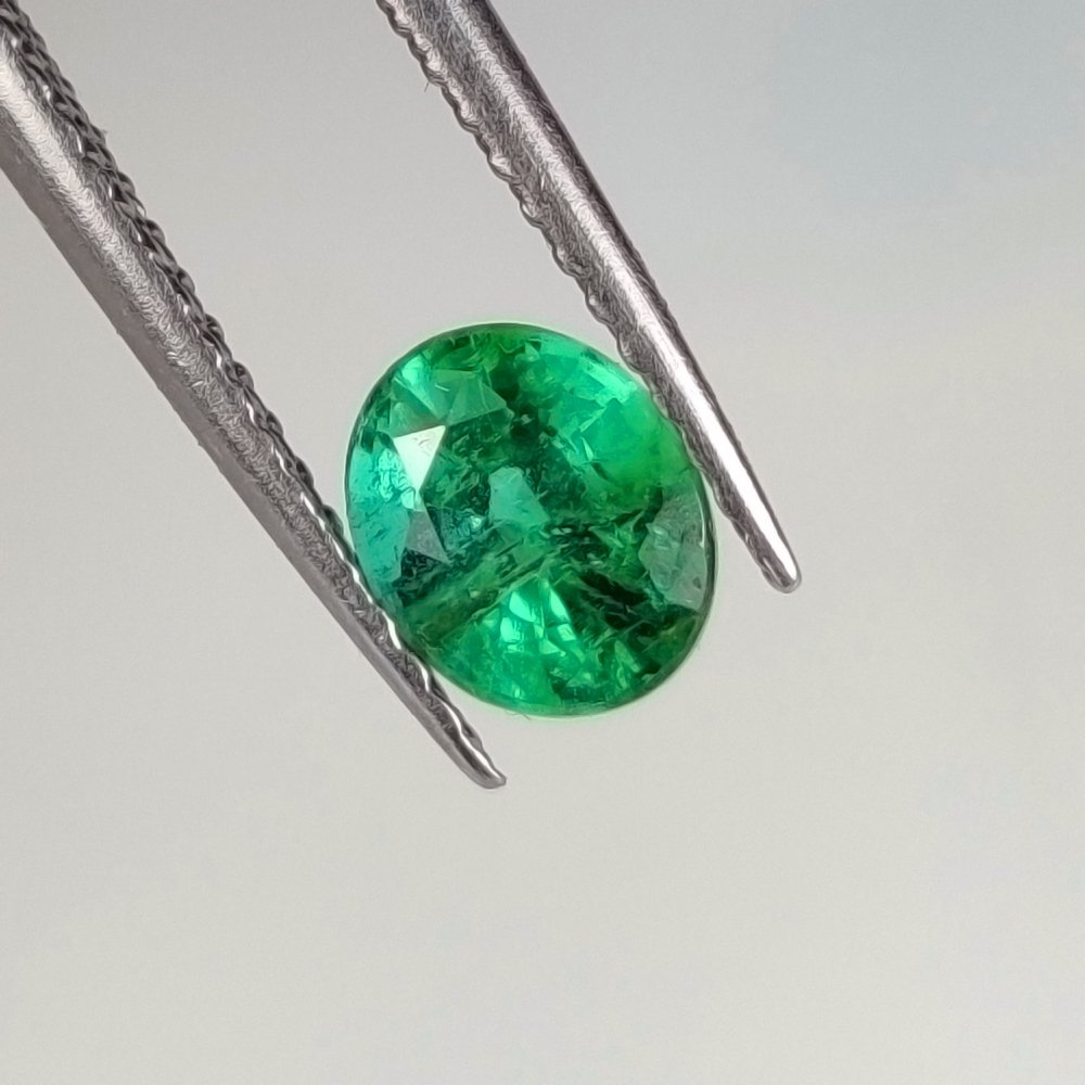 Nincs minimálár Smaragd - 0.75 ct - Nemzetközi Gemmológiai Intézet (IGI) #1.0