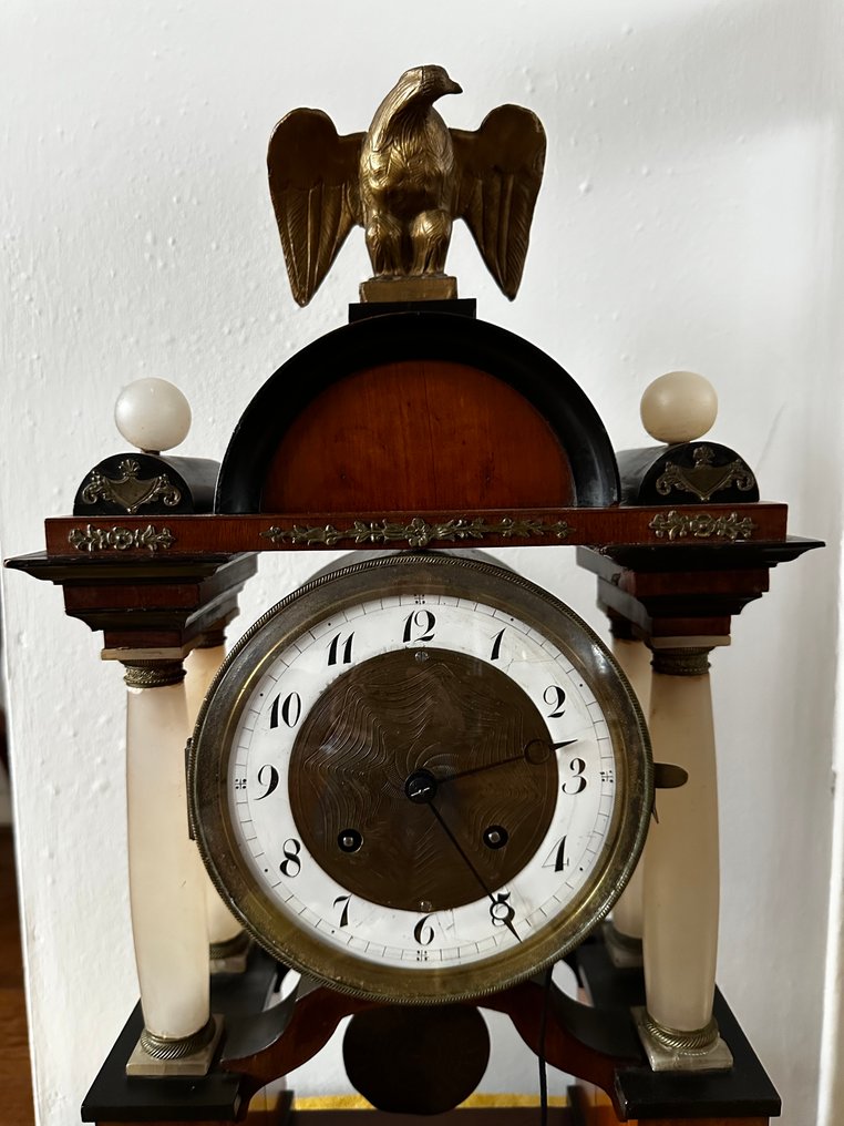 Orologio a portico Impero Alabastro, Kersenhout, Messing - 1800-1850 #1.0