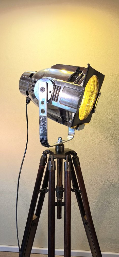 Fargo - FARGO - 剧院灯 - Multi Par - 铸造黄铜, 柚木 - Theaterspot,壁灯 #3.2