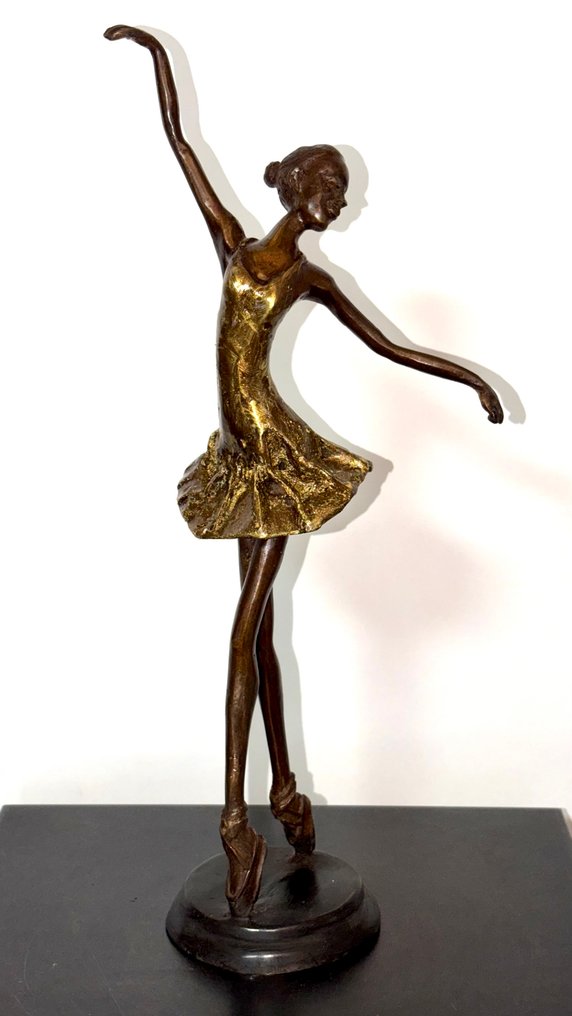 Abdoulaye Derme - Γλυπτό, Danseuse grâce en mouvement - 39 cm - Μπρούντζος #1.0