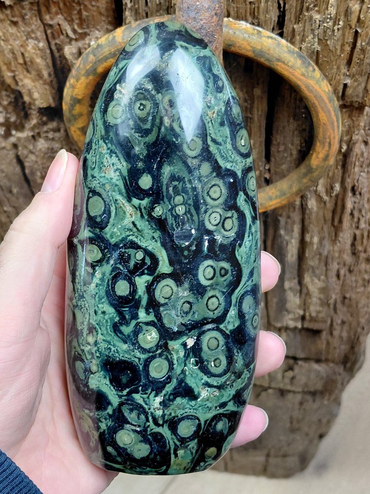 Splendide grandi sculture di pietre preziose levigate di Kambaba Jaspis e Rozenkwarts. - Altezza: 14 cm - Larghezza: 7 cm- 3.2 kg #1.0