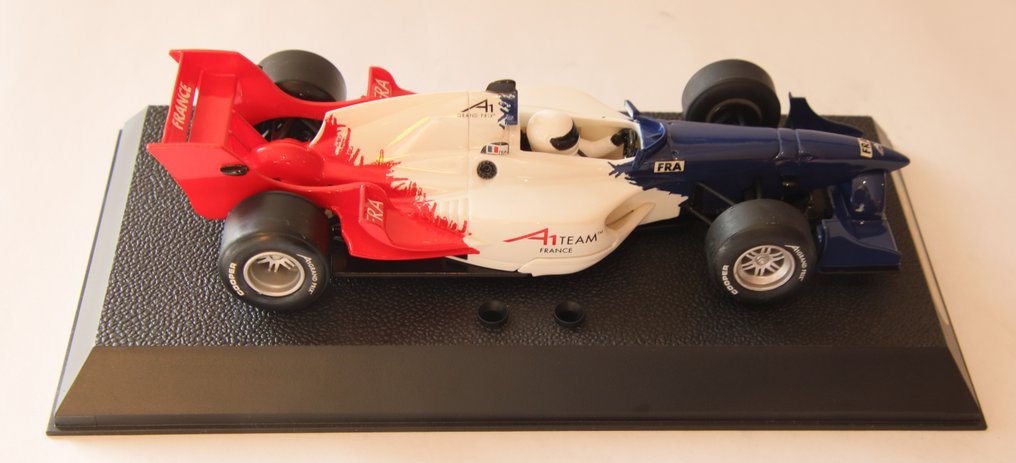 Scalextric - 电刷车 Grand Prix A1 French Team - 2000-2010 - 英国 #4.3