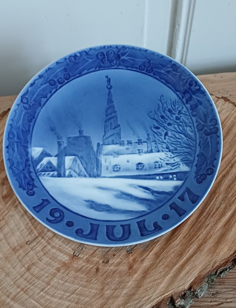 Royal Copenhagen - Oluf Jensen - Tál - 1917 - Porcelán - 1917 karácsonyi tányér #1.0