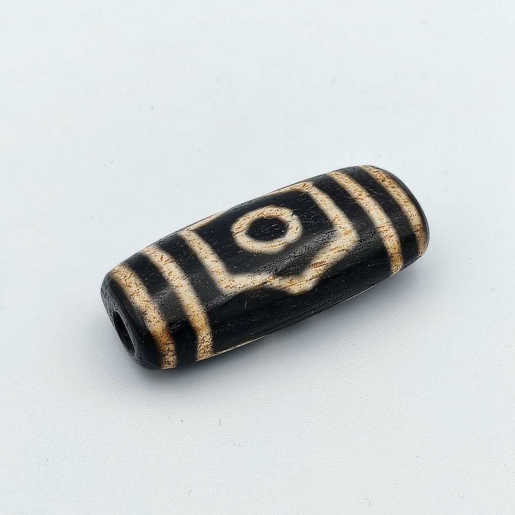 古缅甸语，晚期蒲语 蚀刻的化石化棕榈木 具有特殊装饰的珠子护身符 - 55 mm  (没有保留价) #3.2