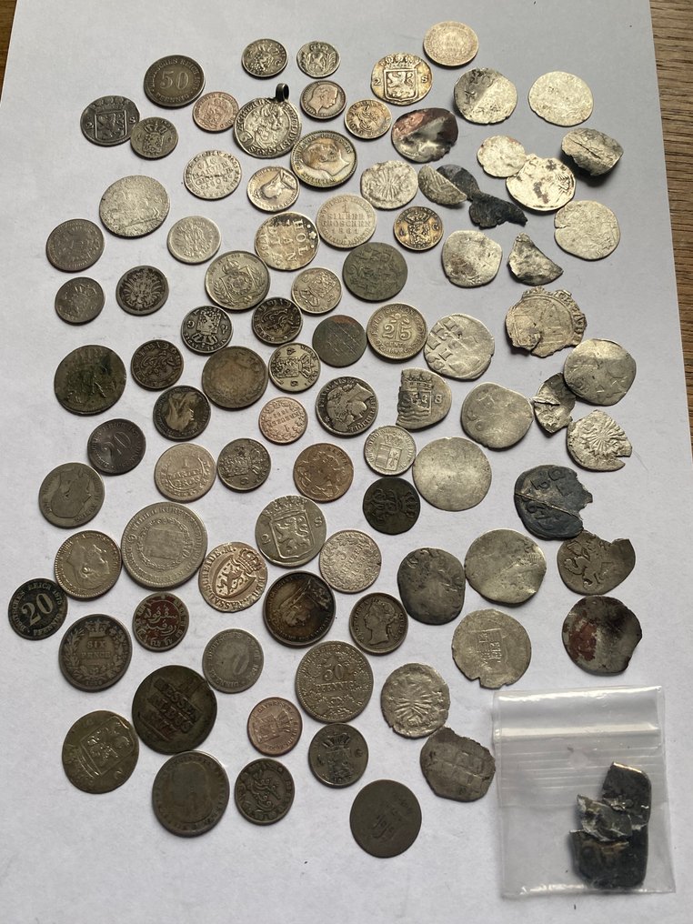 世界. Collection of silver coins #1.0