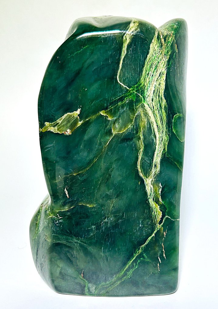 Intens afghansk nephritisk jade i fri form – Hjertechakra-sten - Højde: 127 mm - Bredde: 77 mm- 982 g - (1) #1.0