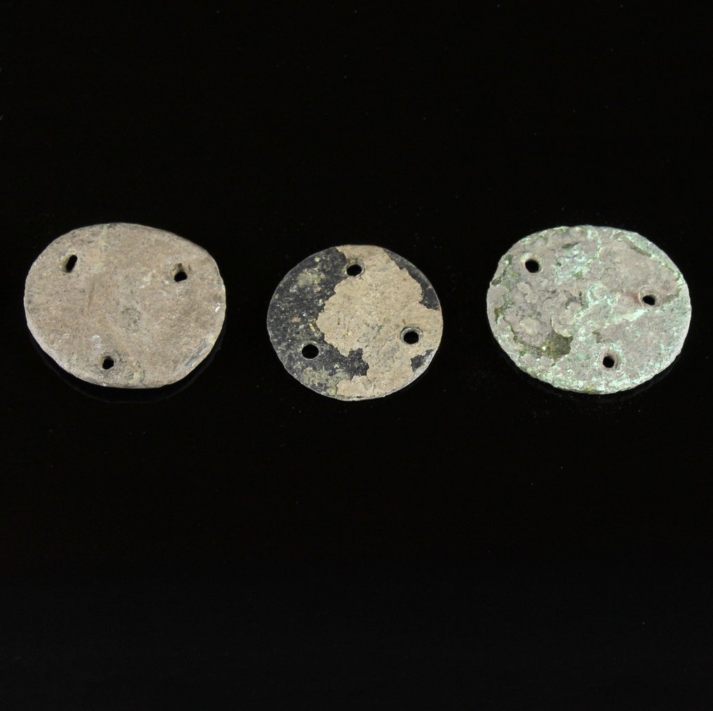 古羅馬 青銅色 作为洛丽卡鳞甲（3件）重复使用的硬币 #2.1