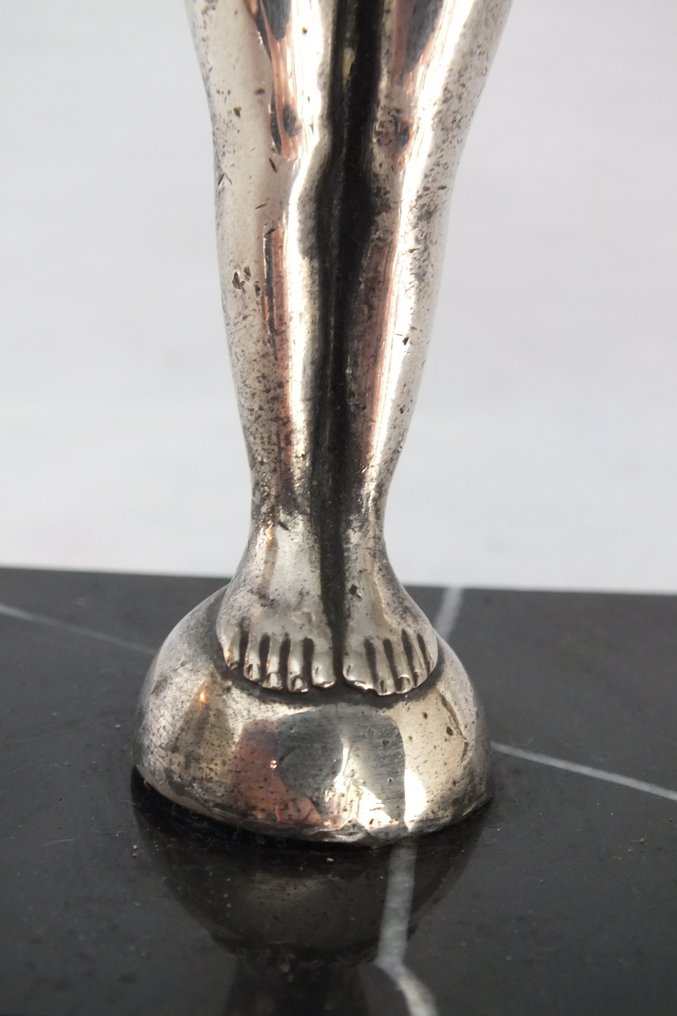 Sculpture, Dansende vrouw. - 16 cm - Bronze - Silver-plated. #3.2