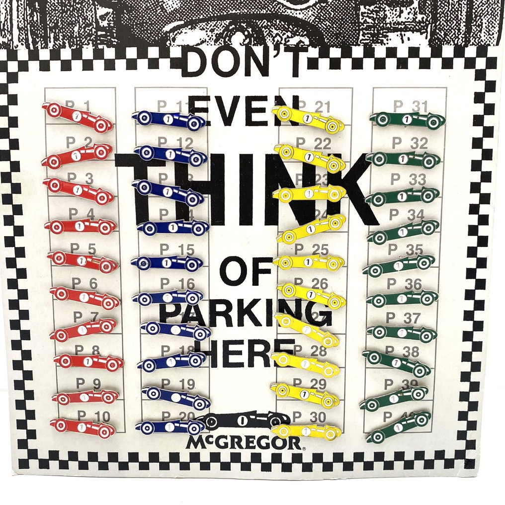 McGregor toonbankdisplay - met ‘race’ speldjes #1.0