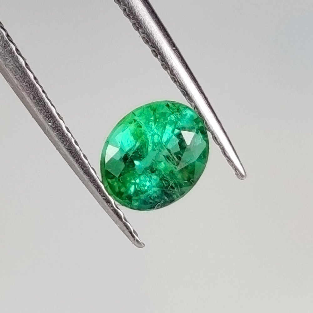 Nincs minimálár Smaragd - 0.75 ct - Nemzetközi Gemmológiai Intézet (IGI) #4.3