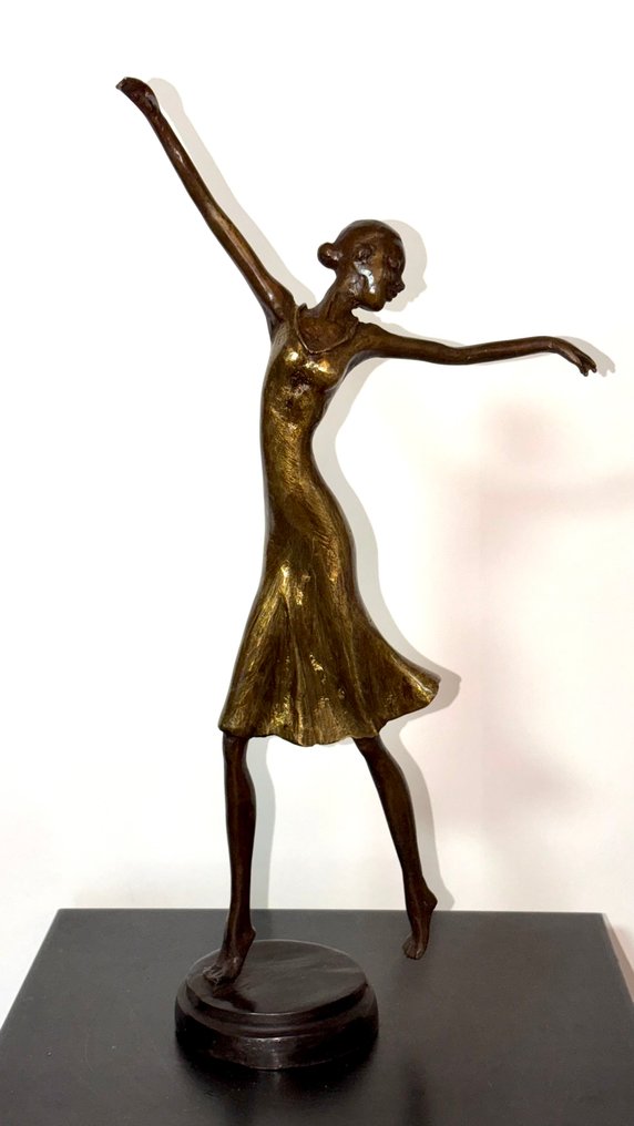 Abdoulaye Derme - Γλυπτό, Danseuse grâce en mouvement - 42 cm - Μπρούντζος #1.0