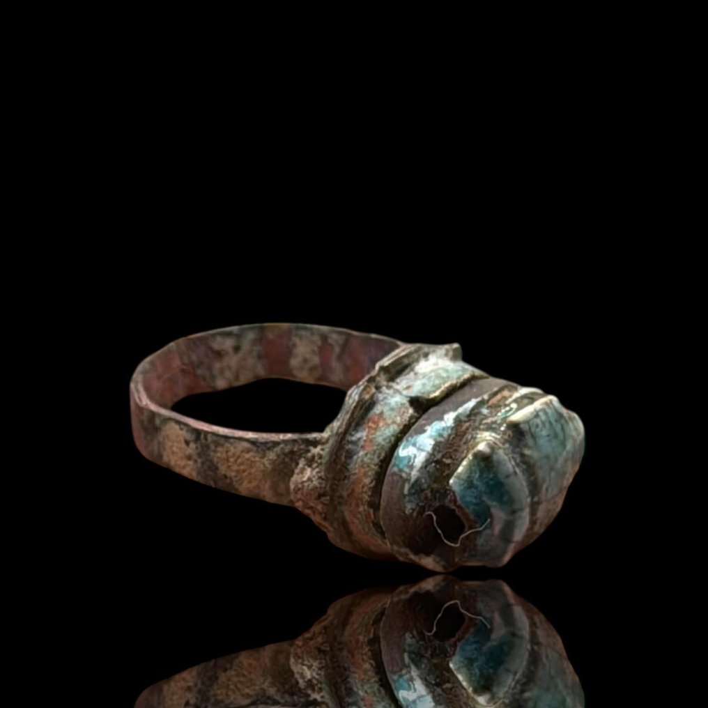 Αρχαίο δαχτυλίδι με περίακτο σκαραβαίου. Μπρούντζος Δαχτυλίδι (χωρίς τιμή ασφαλείας) #1.0