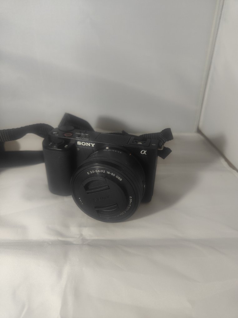 Sony ZV-E10 Cameră mirrorless #1.0