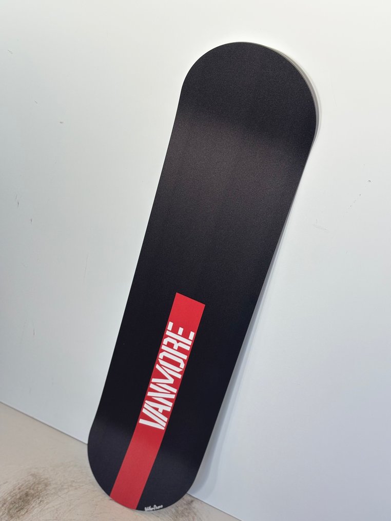 Rob VanMore - Skating by VanMore goes Prada #1.0