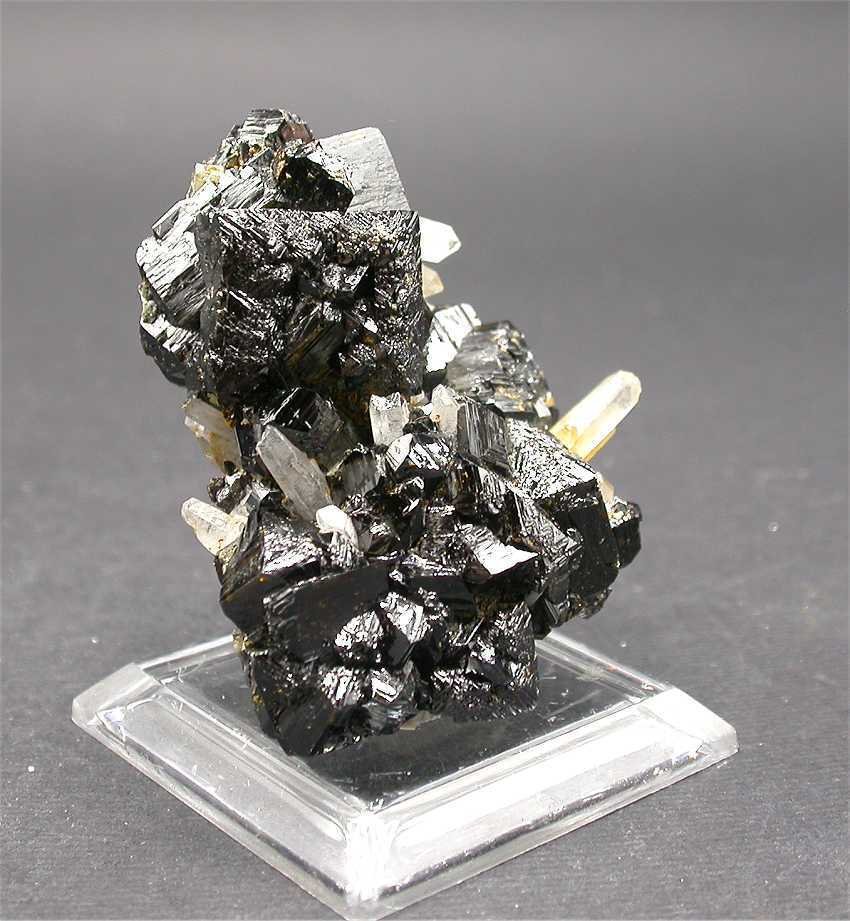 Cassiterite Crystal cluster - Height: 5.5 cm - Width: 4.5 cm- 200 g - (1) #1.0