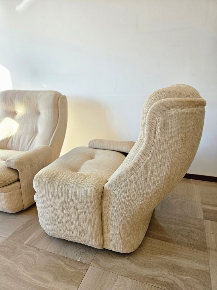 Airborne International - Michel Cadestin - Πολυθρόνα (2) - Ορχιδέα - Textile, Ξύλο - ζεύγος πολυθρόνων #4.3