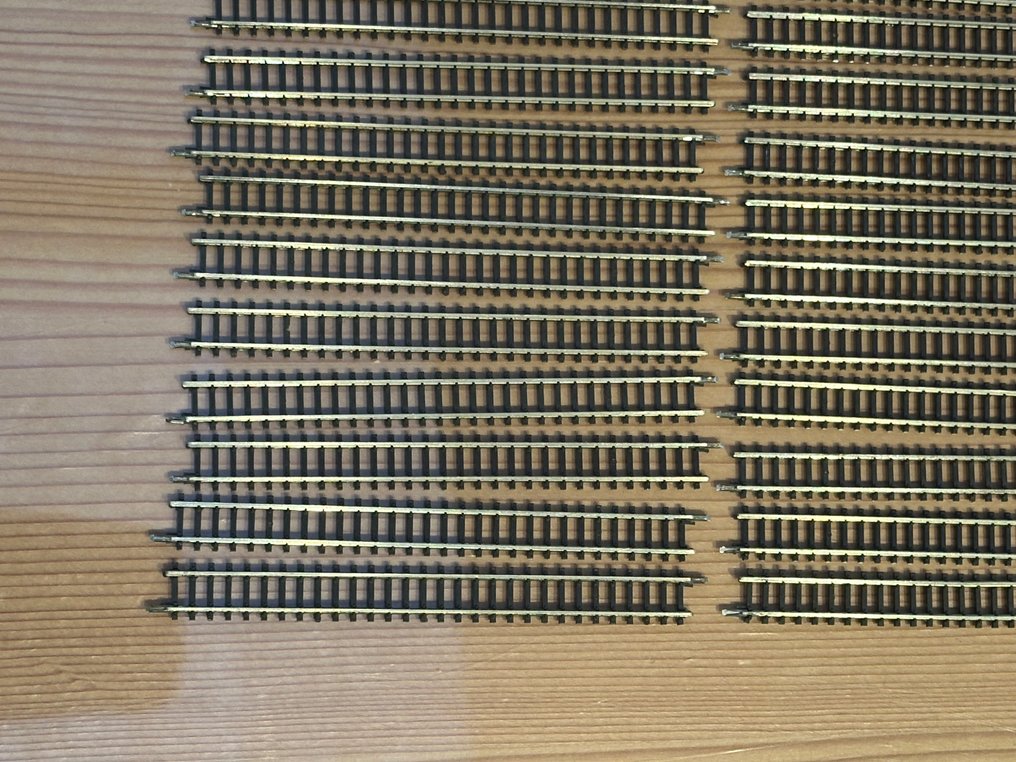 Märklin Z - 8500 - Modeltreinsporen (40) - 40x Märklin 8500 rechte rail #1.0