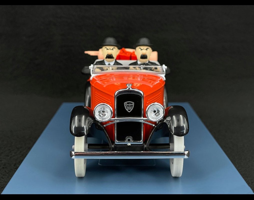 Moulinsart - Tintin - La 201 Cabriolet (voiture 1/24 eme ) #3.2
