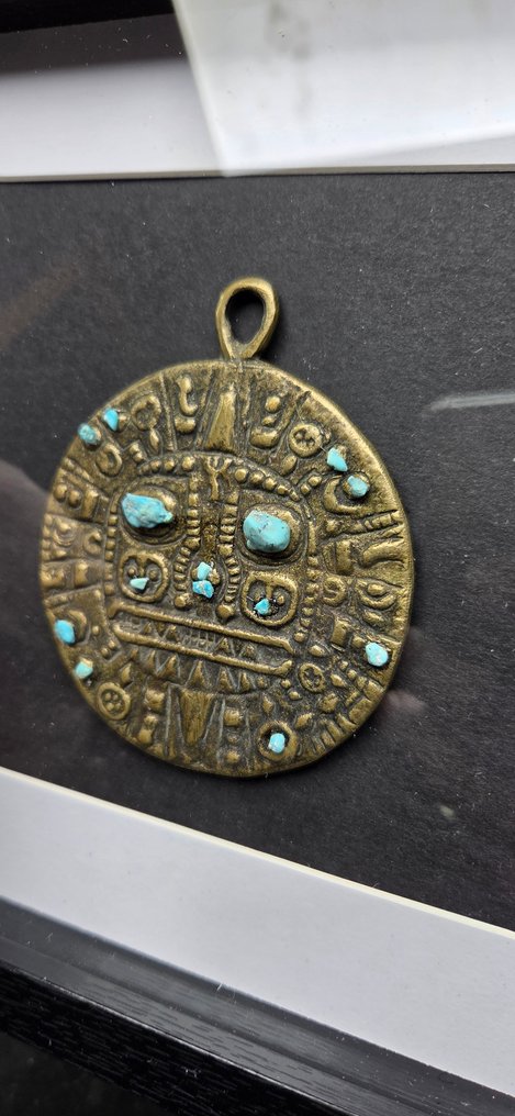 Curiosity cabinet - Incas - Ceremonial Pendant Chimu - Diorama #3.2