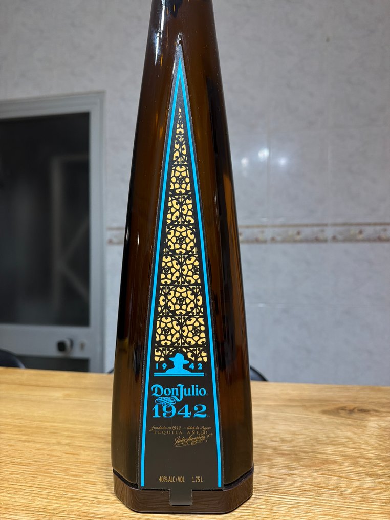 Don Julio - magnum Luminous - 1942 Añejo - b. 2023 - 1,75 L #2.1