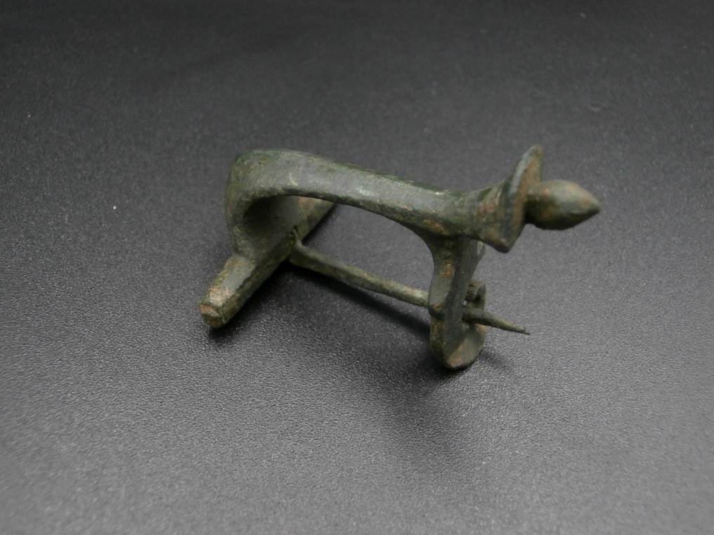 Ρωμαϊκή περίοδος Υπέροχη χάλκινη επιγονατίδα γόνατος (αρχικό καρφί!!) (χωρίς τιμή ασφαλείας) #1.0