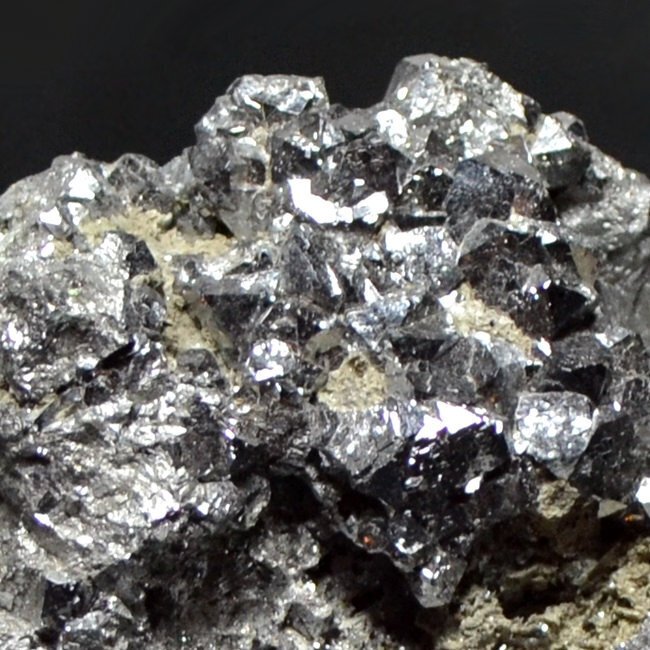 方钴矿 水晶矩晶体 - 高度: 5 cm - 宽度: 8 cm- 545 g #1.0