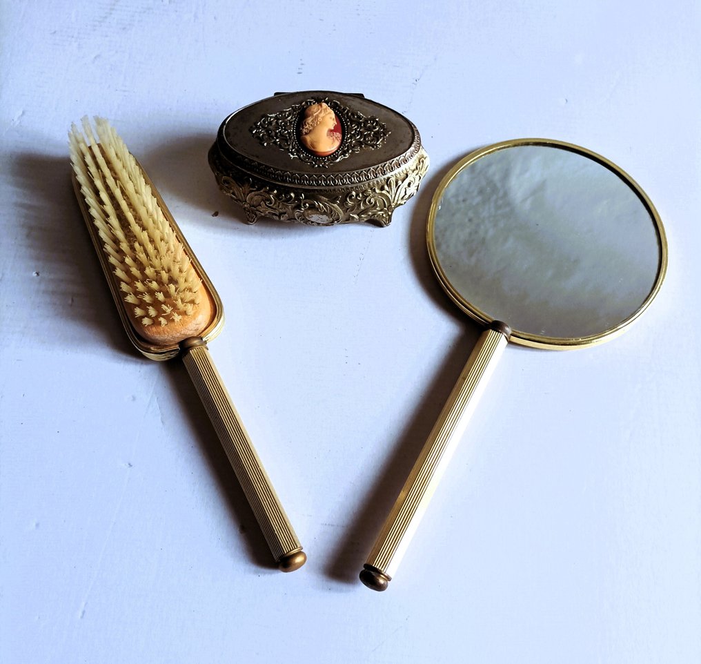 Påklædningsbord (3) - Bronze og messing #1.0