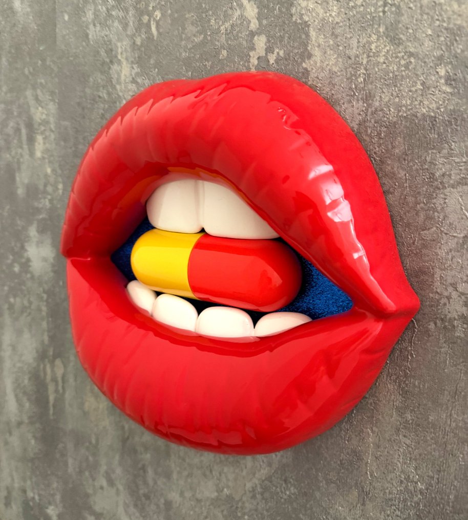 KIRAS - "SONO STUPEFACENTE!" ROSSA 23X21CM #2.1