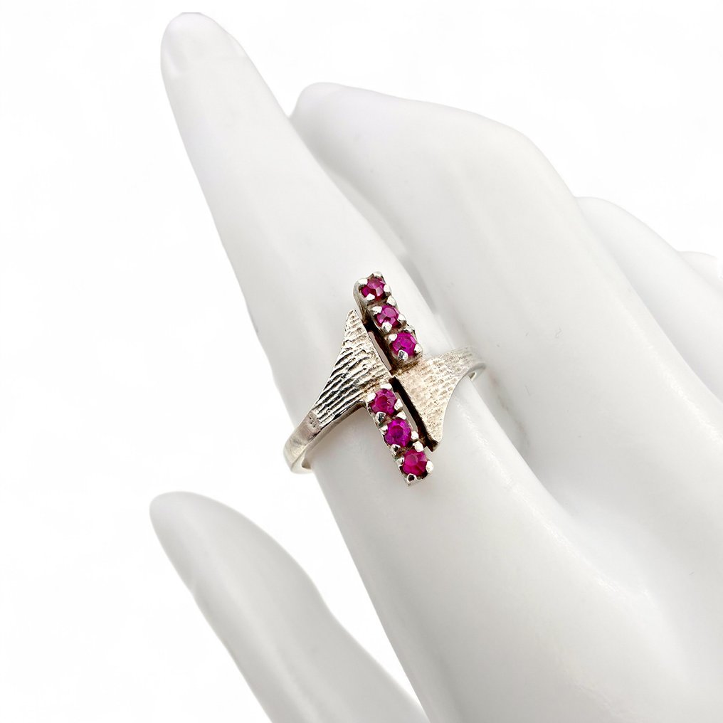 Ingen reservasjonspris - Ring Sølv - Ruby (Certified) #4.3