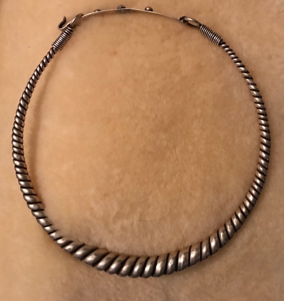 Κολιέ τσόκερ - Βιετνάμ Χειροποίητο λαός Miao.  (χωρίς τιμή ασφαλείας) #1.0