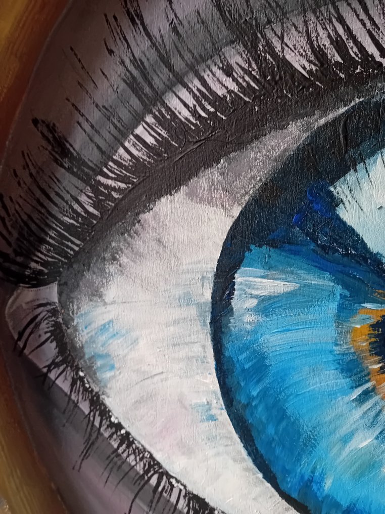 Watchful eye looking through the keyhole at the flea market. - K.LINE - Advertising sign - Wood #4.3