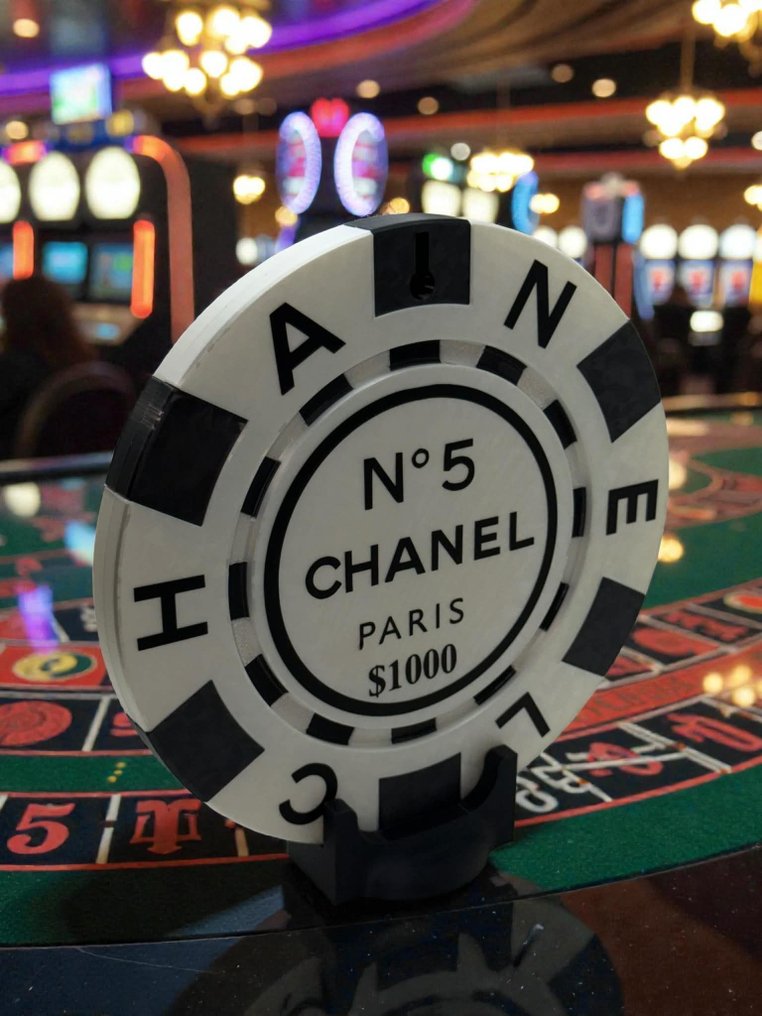 Art Stray-Nos - “ Double C / Double Chance, Chanel 1000$ " #2.1