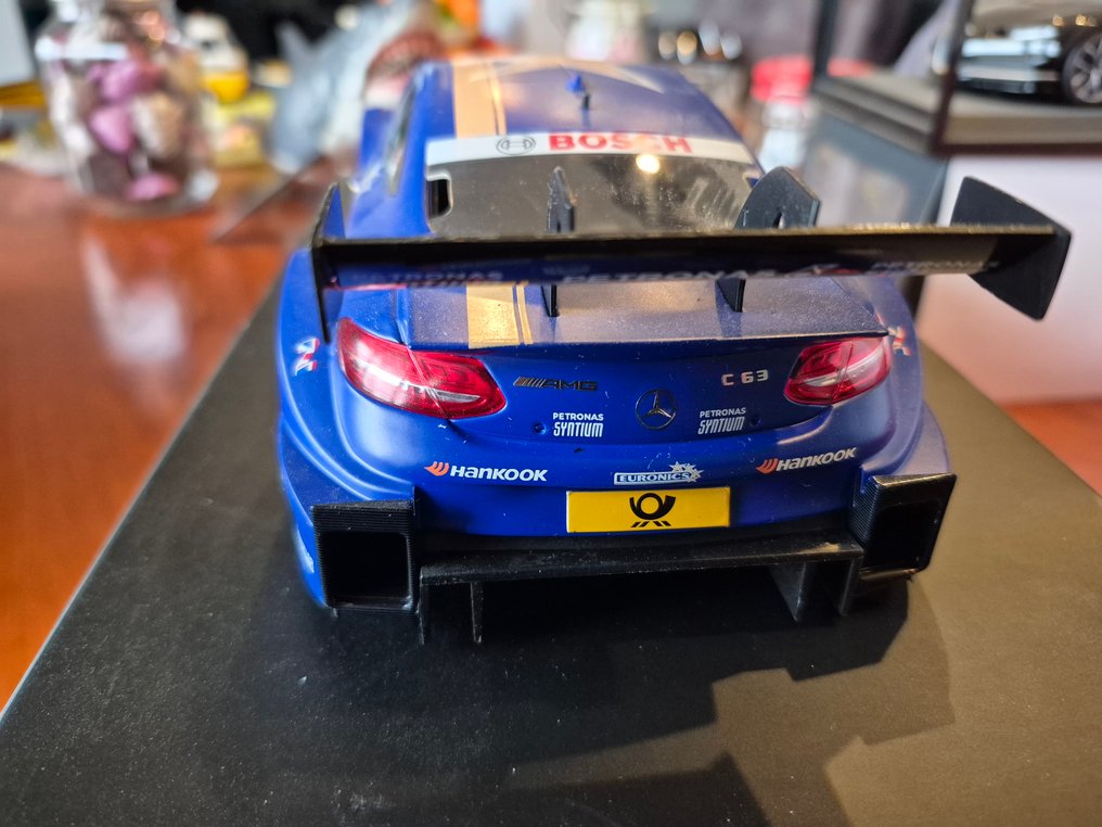 MiniChamps 1:18 - Model race car - Mercedes-AMG C63 DTM Euronics #2 Paffett #2.1