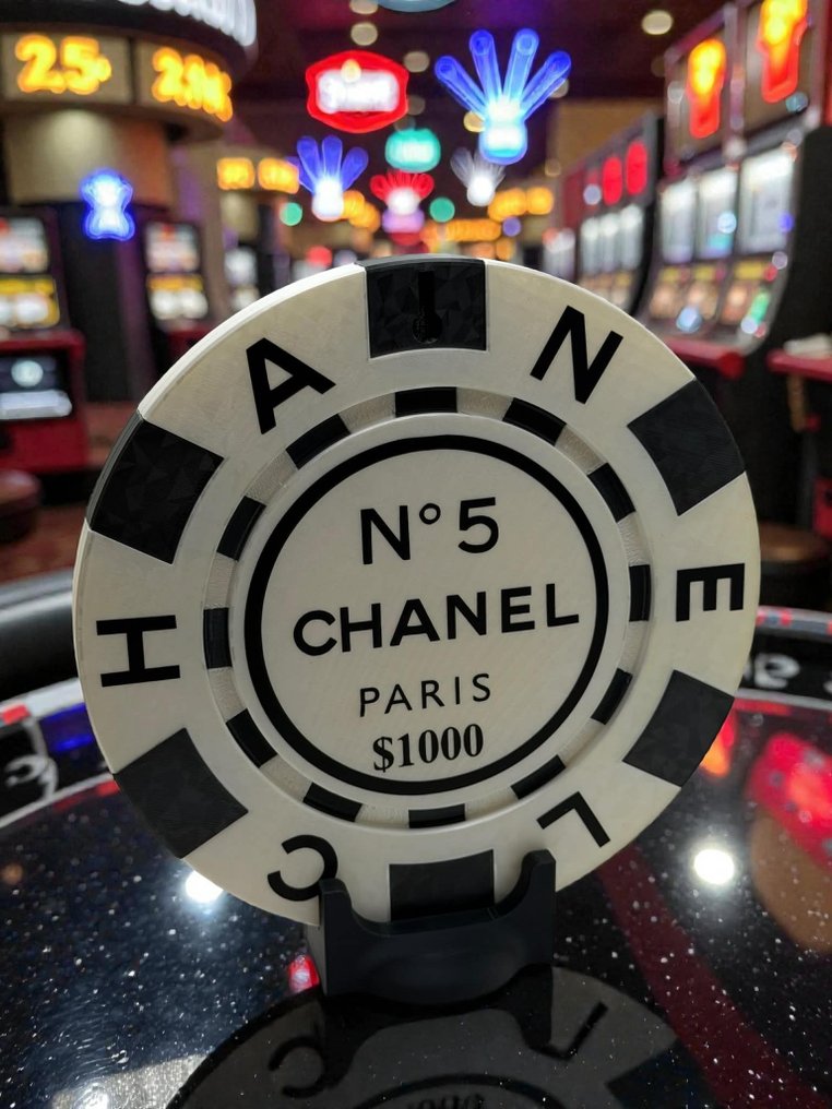 Art Stray-Nos - “ Double C / Double Chance, Chanel 1000$ " #4.3