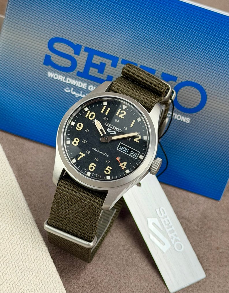 Seiko - Seiko 5 Automatic Day-Date - Fără preț de rezervă - SRPJ85K1 - Unisex - 2020+ #1.0