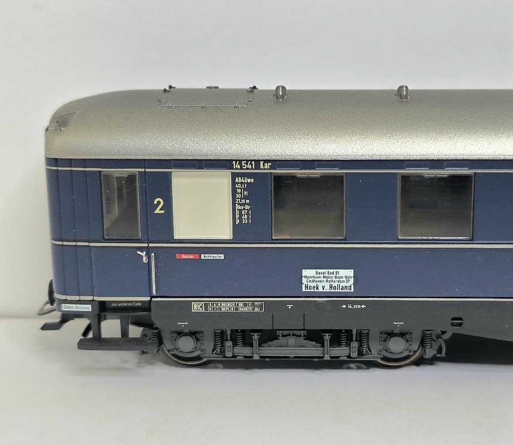 Märklin H0 - 43238 - Modeltrein personenwagonset (1) - Set Sneltreinrijtuigen "Rheingold" - DB #4.3