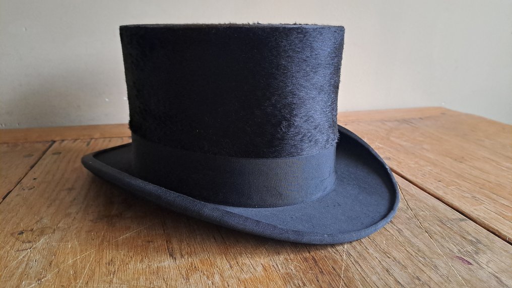 Unsigned - Cappello (1) - Velluto #1.0