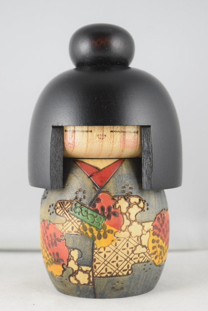 DOUKEI - Mint Kazuo Takamizawa Kokeshi - Na caixa original - Madeira - Takamizawa, Kazuo - Japão - Período Shōwa (1926-1989) #1.0