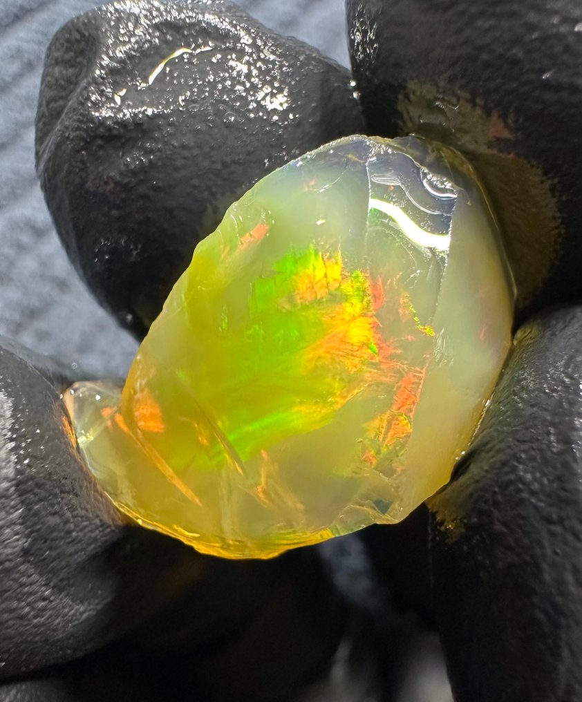 22ct Kristal Opaal roh- 4.4 g #1.0