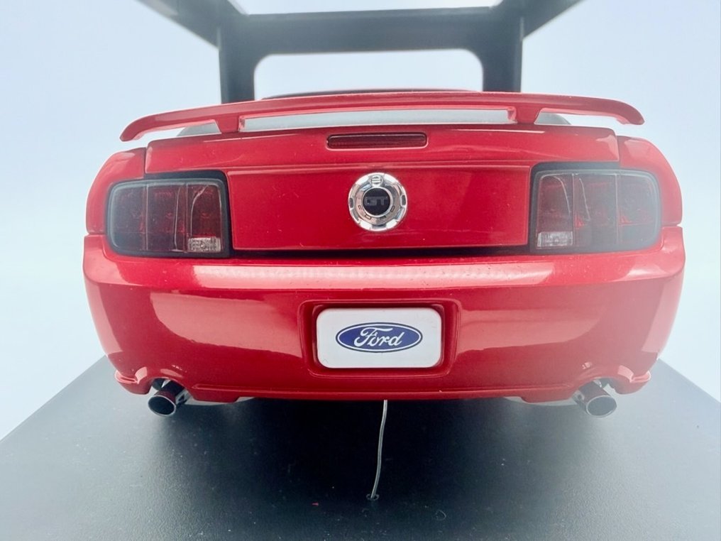 Autoart 1:18 - Modell autó - Ford Mustang GT Convertible - 2006, 1 of 6000 pcs world wide - Régi, de új készlet #4.3