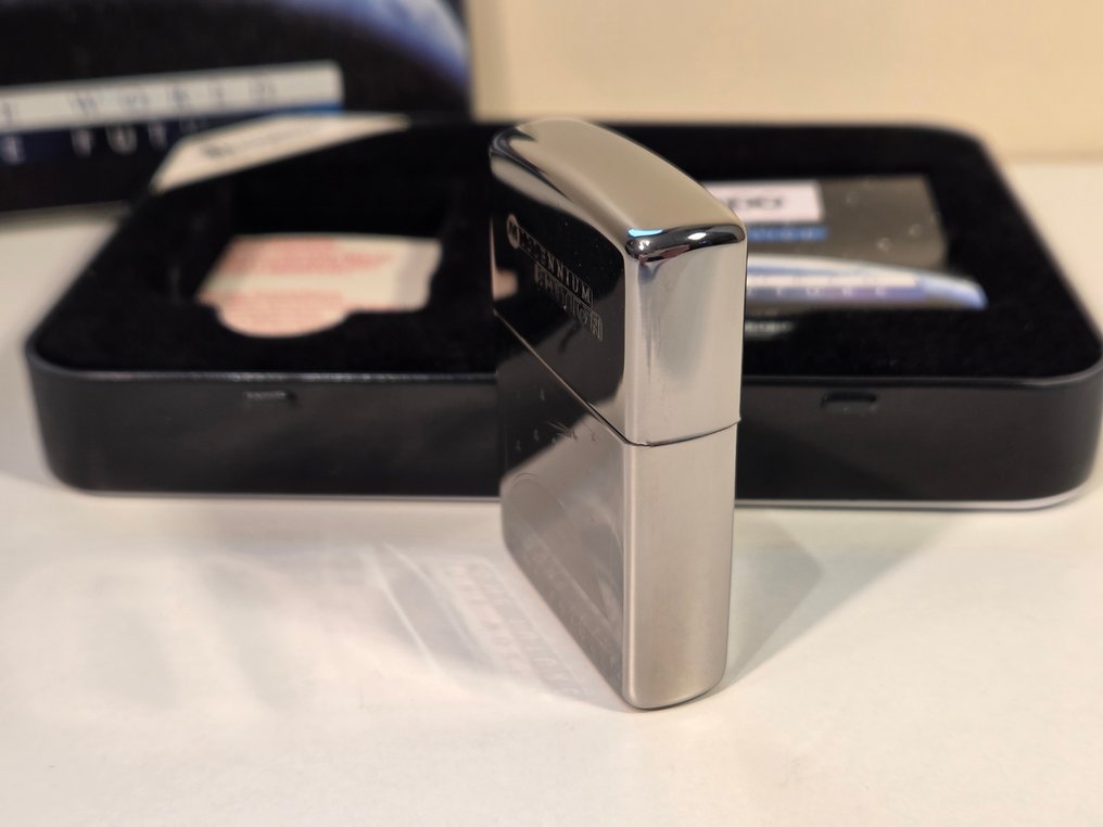 Zippo - 芝宝 - Millennium Edition Titanium Limited Edition - 打火机 - 钢材(不锈钢), 钛涂层 #3.2