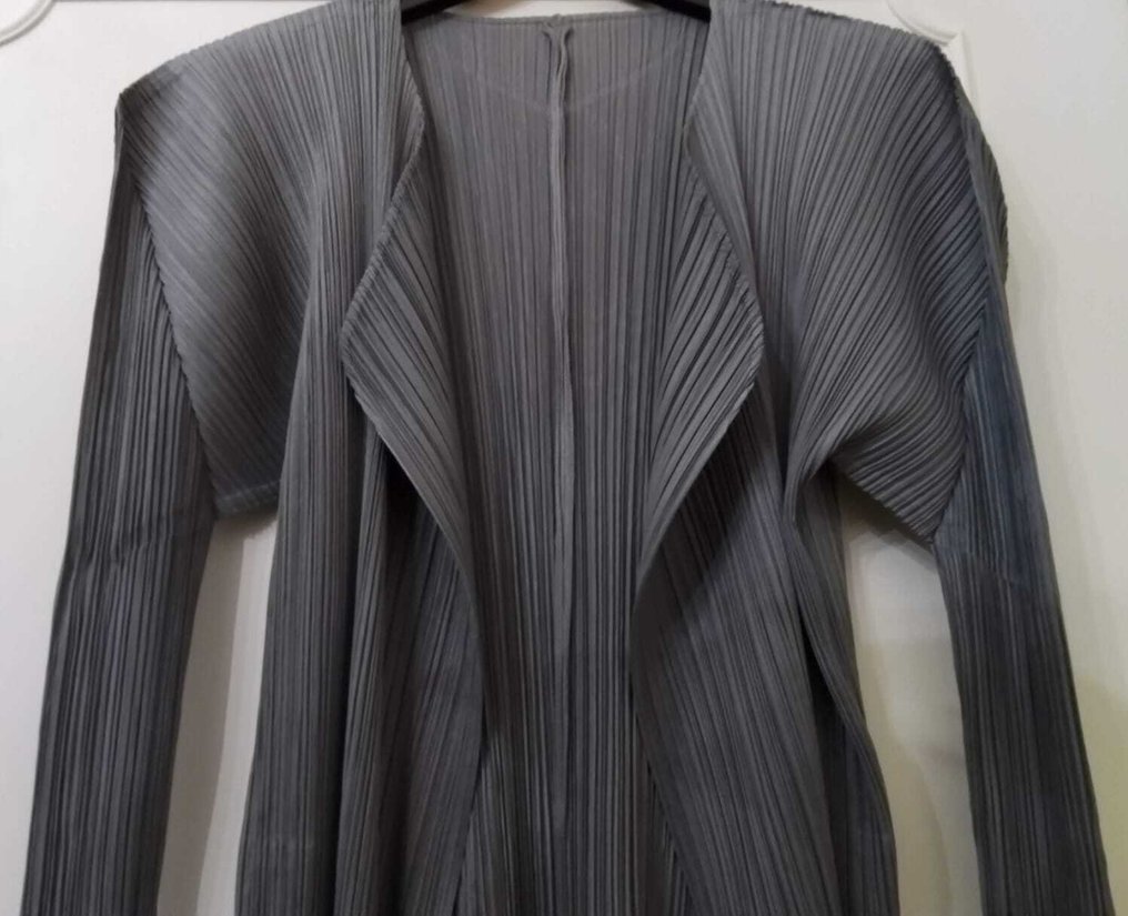 Pleats Please - 女式西服 #4.3