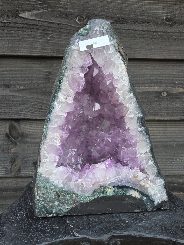 Brak rezerwacji € - Amethyst Geode ametyst - Wysokość: 26.5 cm - Szerokość: 20 cm- 6.25 kg #3.2