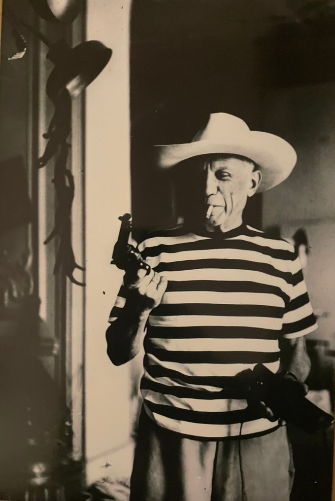 Andre Villers - Picasso avec le revolver et le chapeau de Gary Cooper #1.0